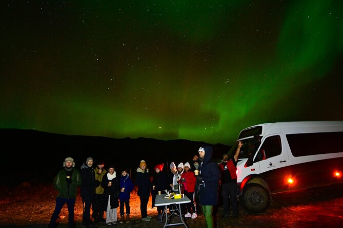 Northern Lights 4x4 Tour with Pastries and Cocoa from Reykjavik - Key points before you book
