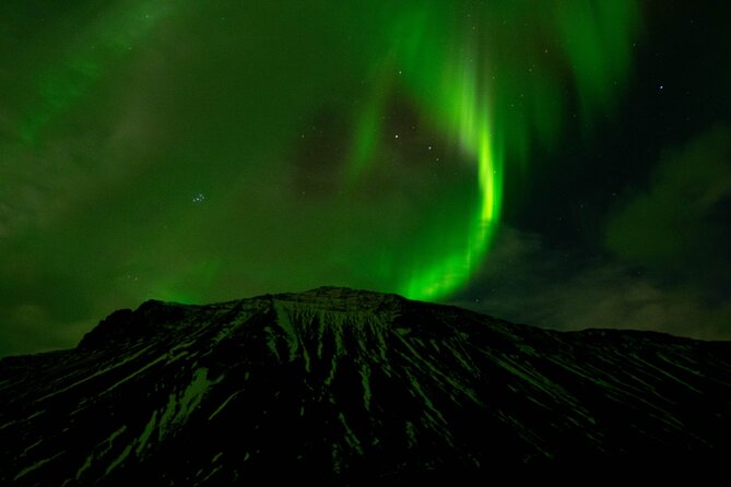 Northern Lights 4x4 Tour with Pastries and Cocoa from Reykjavik - Price, group size, and real value