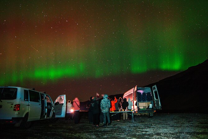Northern Lights 4x4 Tour with Pastries and Cocoa from Reykjavik - Booking and cancellation details