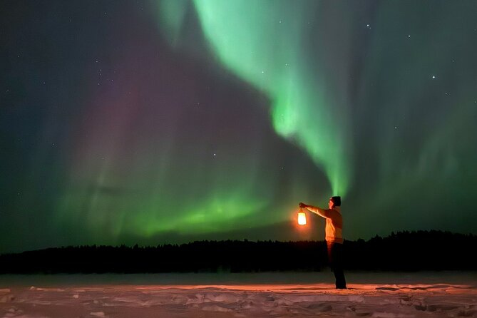 Northern Lights Adventure in the Wild with Campfire Treats - Watching the aurora without a rushed schedule