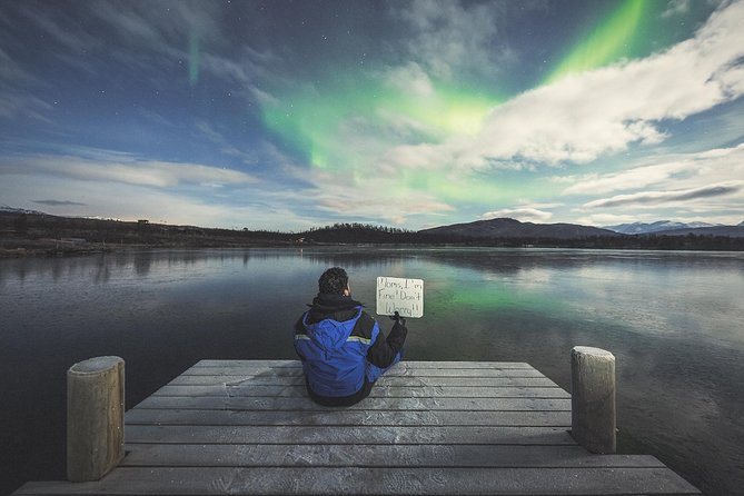 Northern Lights Adventure with Greenlander, 8 people max - The evening begins in Tromsø and heads toward clearer skies
