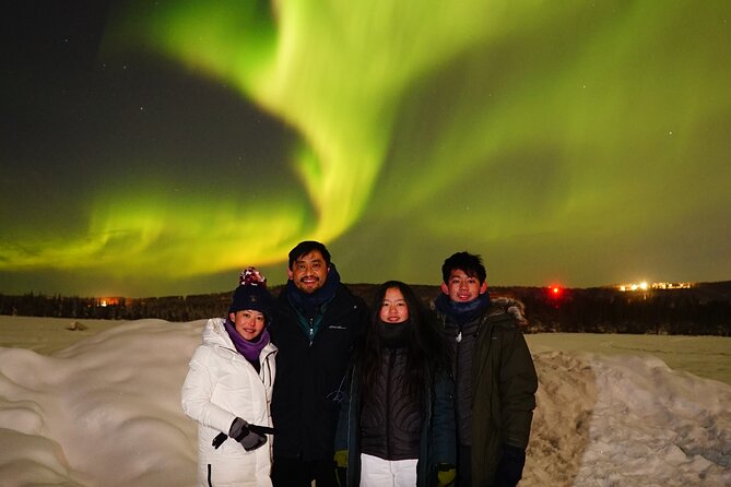 Northern Lights (Aurora Borealis Viewing) Chasing with Photography in Fairbanks - Free photography and what the JPG service really gives you