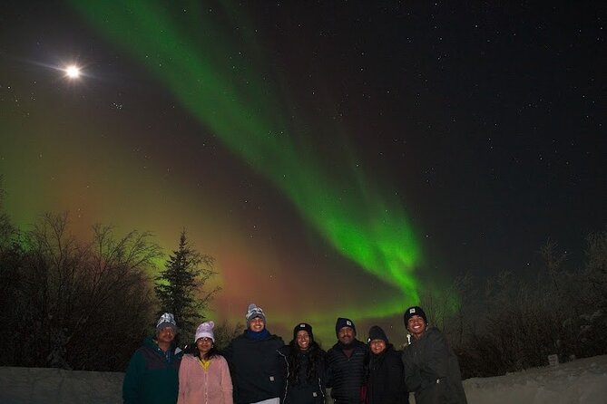 Northern Lights Aurora Tour with FREE Photography - The long wait, the cold, and the warm van