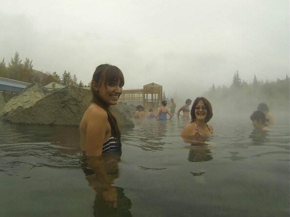 Northern Lights & Chena Hot Springs Tour - Soaking in the 106°F mineral springs