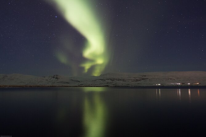 Northern Lights Classic MiniBus Tour from Akureyri - What the aurora hunt really involves