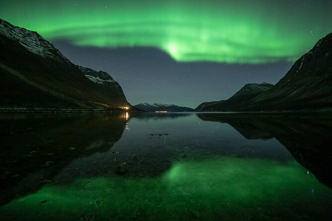 Northern Lights Expedition Tromsø - 6 people - Arctic Photo Guide - Is $296.92 a fair price?