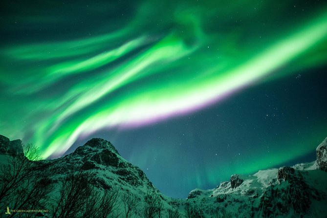 Northern Lights Hunt with The Green Adventure - photos included - Toilets, passports, and the details that matter