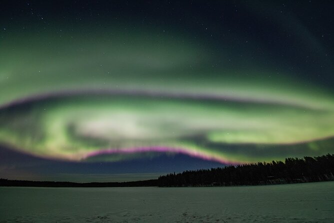 Northern Lights Hunting in Lappish old cottage - Key points at a glance