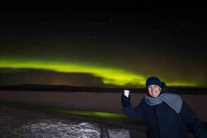 Northern lights hunting photo tour with bbq; small groups - Cold-weather planning and practical limits
