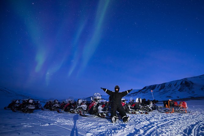 Northern Lights Hunting with Snowmobiles - Who will enjoy this most
