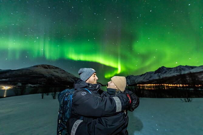 Northern Lights Minibus with Photos Dinner Warm suits - Key points to know before you book