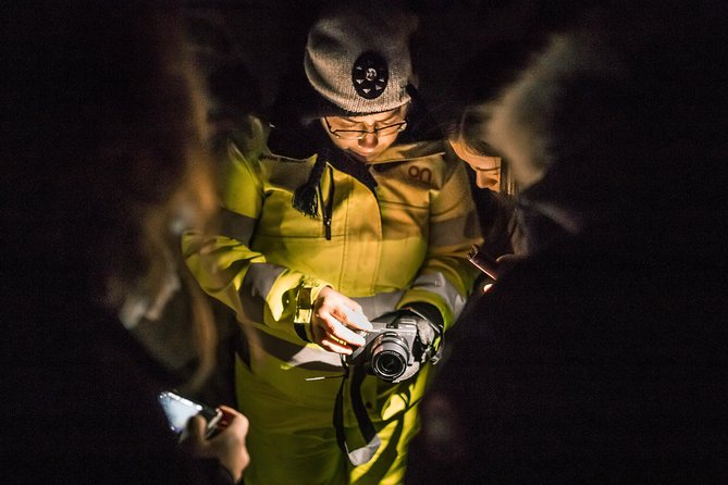 Northern Lights Night Tour from Reykjavik - Finding darkness beyond the city