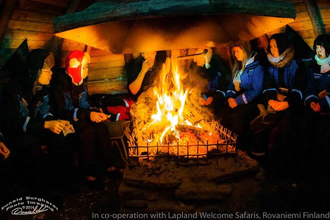 Northern Lights Photography Tour from Rovaniemi - Staying Warm While You Wait