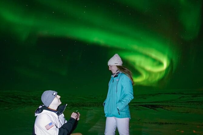 Northern Lights Private Guided Tour With Professional Photos - What the private vehicle adds
