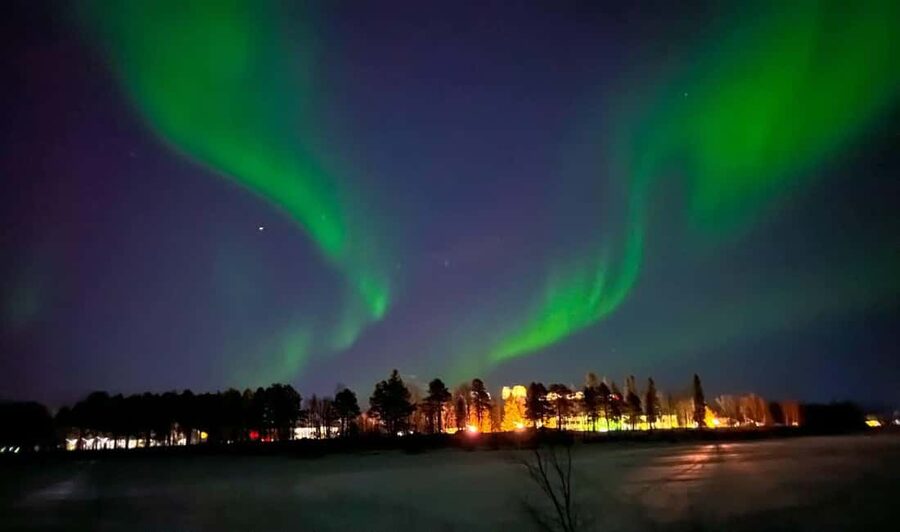 Northern lights private tour Rovaniemi - The hard truth about seeing the aurora