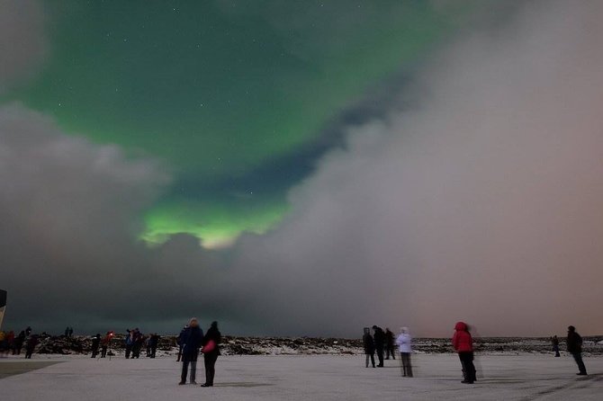 Northern Lights Small Group Guided Tour from Reykjavik - Chasing the northern lights from Reykjavik