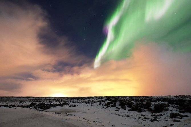 Northern Lights Small Group Guided Tour from Reykjavik - Guides who can make or break the night