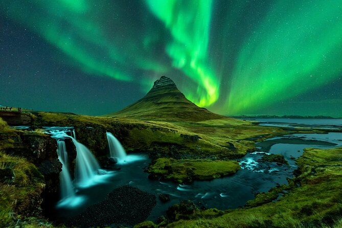 Northern Lights Small Group Tour from Reykjavik - What the four-hour outing is really like