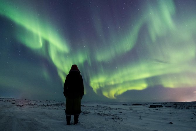 Northern Lights Small Group Tour from Reykjavik with Free Photos - Chasing clear skies beyond Reykjavik