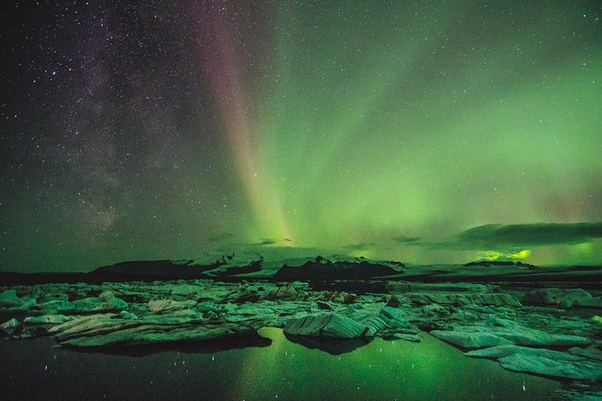 Northern Lights Small-Group Tour with Hot Chocolate & Photos - What the four-hour outing feels like