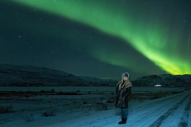Northern Lights Small Group Tour with Photos - Chasing clear skies instead of following a fixed route