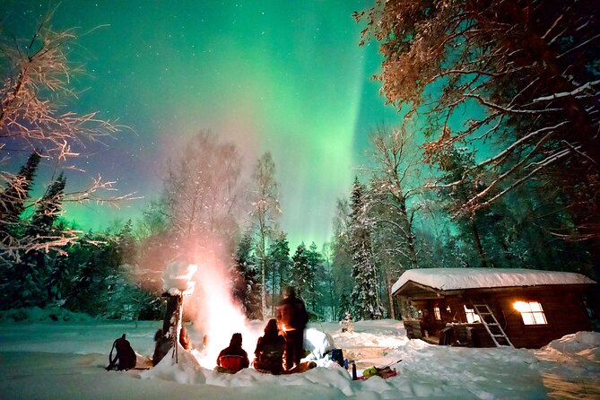 Northern Lights Tour in Atmospheric Cottage - The 8 p.m. pickup and 20-minute ride