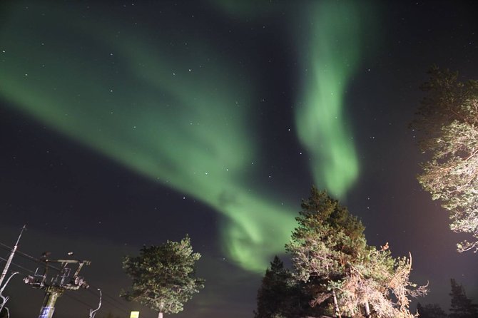 Northern Lights Tour with BBQ and drinks - Staying comfortable for three hours outside