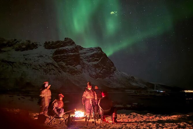 Northern Lights Tour with Hot Food and Drinks in Tromso - Key points to know before you book