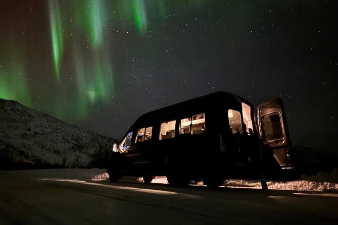 Northern Lights Tour with Hot Food and Drinks in Tromso - Meeting point, timing, and practical details