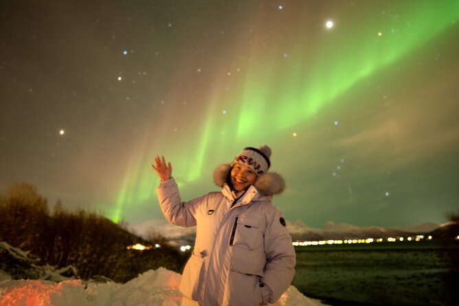 Northern Lights Tour with Local Guide and Photos - Meeting Inge and Kine in central Tromsø