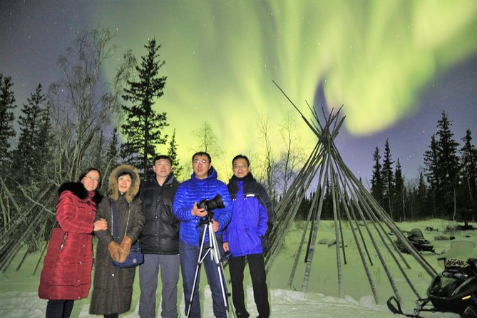 Northern Lights Tour Yellowknife - Chasing the aurora beyond Yellowknife