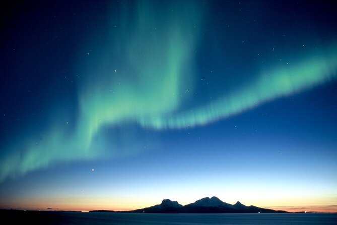 Northern Lights Tours Bodo Norway - A small van and a flexible route