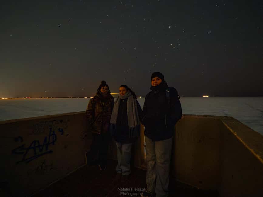 Oulu: Guided Night Walking Tour with Northern Lights Hunting - Crossing Pikisaari and the Oulu River delta