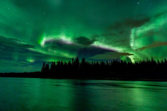 Private Aurora Hunt with Photos in Super Defender - Why this private aurora hunt feels different