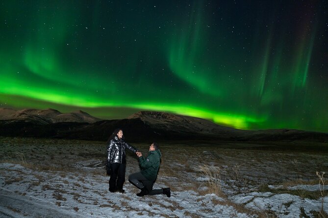 Private Aurora Hunt with Photos in Super Defender - Taking home more than a memory