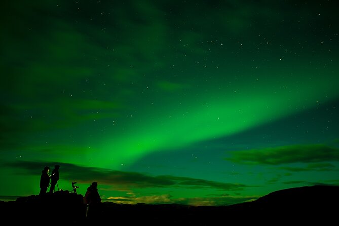 Private Northern Lights Experience - What the guides add to a long chase