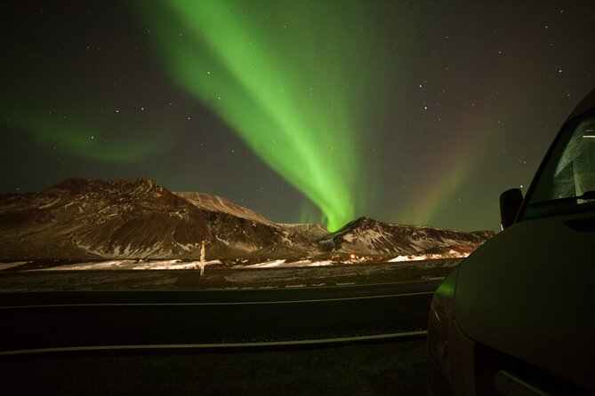 Private Northern Lights Tour - Pickup, clothing, and timing tips