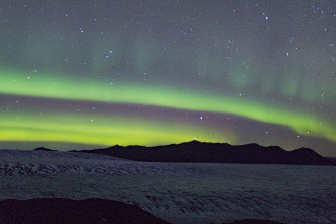 Private tour / Aurora Hunt - Northern Lights Super Jeep Tour - Riding beyond the city lights in a Super Jeep