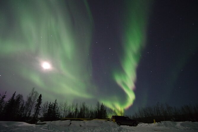 Private Tour for Chasing Northern Lights (Aurora) with PHOTO - The photography service is the strongest extra