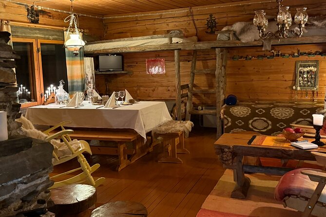 Private Traditional Sauna, Ice Dip and Dinner in the Wilderness - The traditional sauna and ice dip