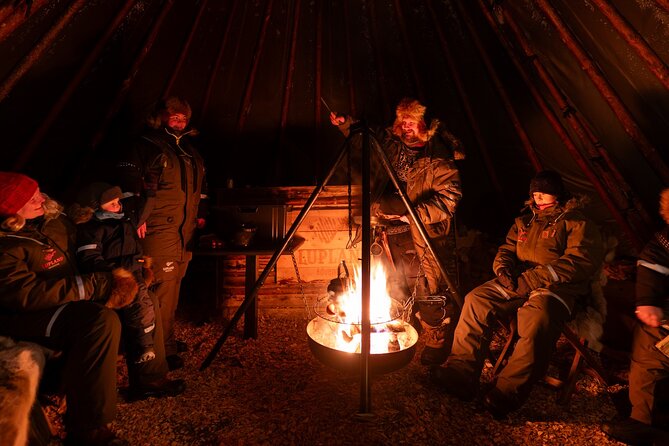 Ranua Lupland Aurora Activity Park – After Dark Adventure - How the Northern Lights fit into the plan