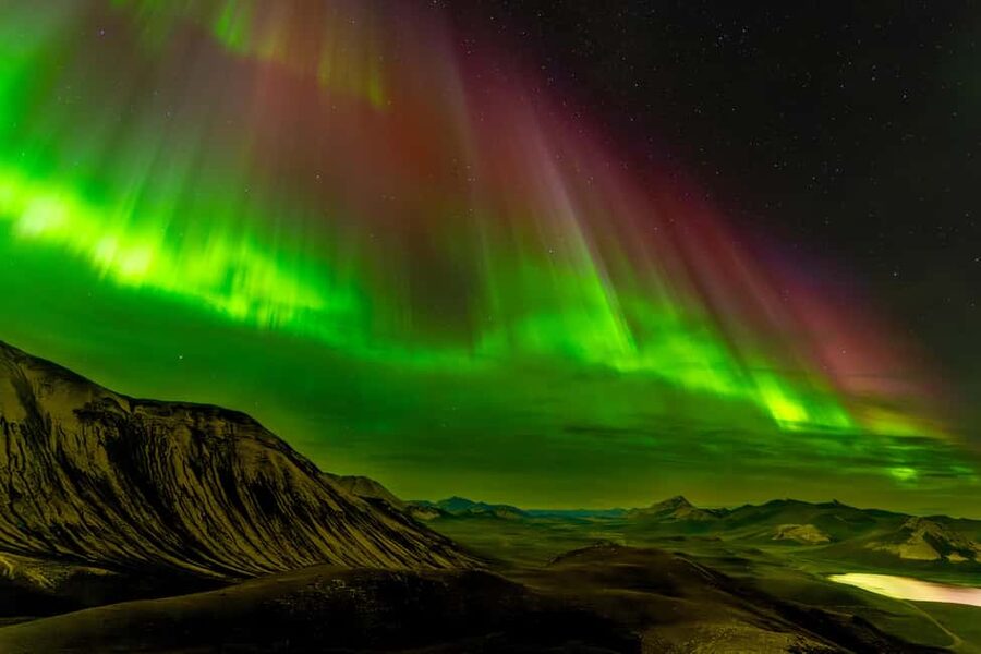 Reykjavik: Aurora Small Group 4x4 Northern Lights Adventure - The opening 45-minute drive