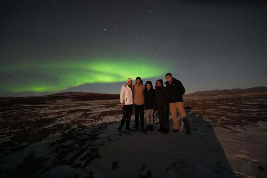 Reykjavik: Aurora Small Group 4x4 Northern Lights Adventure - Seventy-five minutes of guided aurora searching