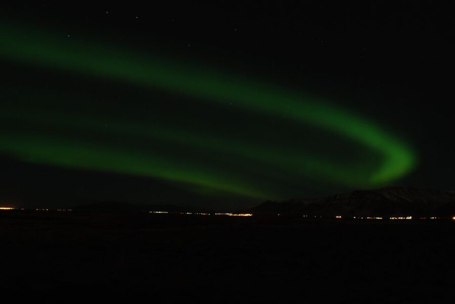 Reykjavík: Northern Lights Cruise - What the guide adds to the evening