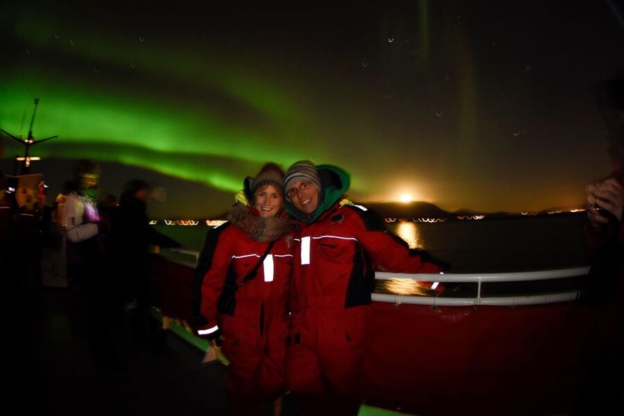 Reykjavík: Northern Lights Cruise - Choosing the right night and season