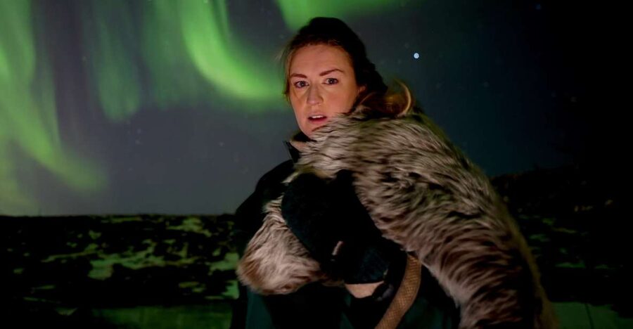 Reykjavik: Northern Lights Tour w/Pro Photos - Small Group - Viking costumes, old stories, and useful entertainment