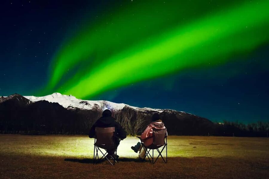 Reykjavik: Northern Lights Tour with Chinese Guide冰岛雷市中文极光团 - Key points at a glance