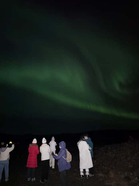 Reykjavik: Northern Lights Tour with Chinese Guide冰岛雷市中文极光团 - Who will get the most from this tour