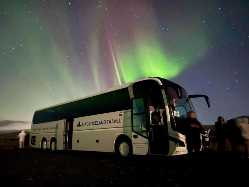Reykjavik: Northern Lights Tour with Chinese Guide冰岛雷市中文极光团 - What the four-hour route is really like