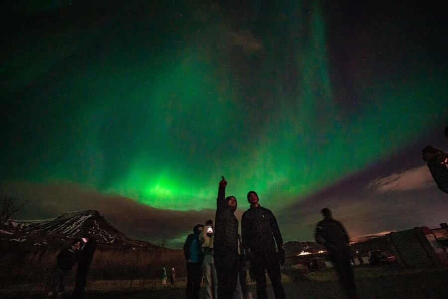 Reykjavik: Northern Lights Tour with Free Photos & Hot Cocoa - Leaving Reykjavik after dark